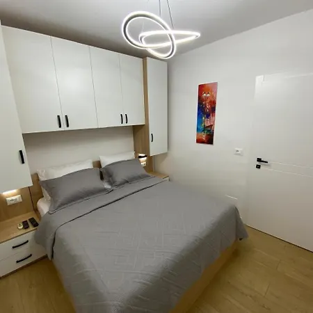 Tirana Apartment * Тирана