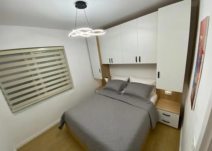 شقة Tirana Apartment تيرانا