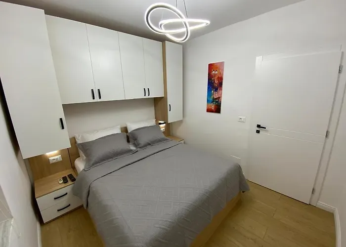 Tirana Apartment * تيرانا