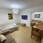 Appartamento Tirana Apartment *