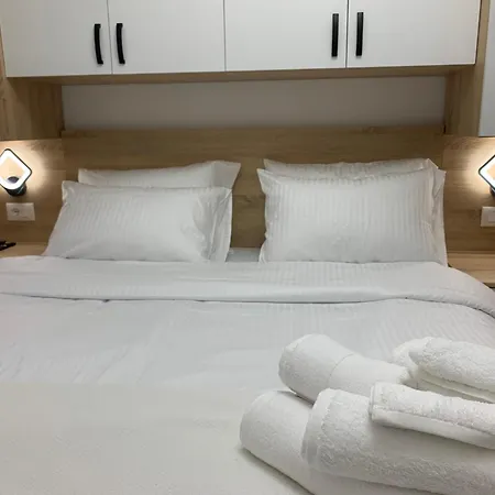 Апартаменты Tirana Apartment