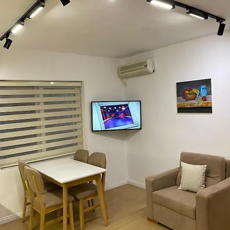 Tirana Apartment *