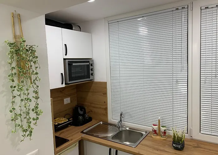 Apartman Tirana Apartment *