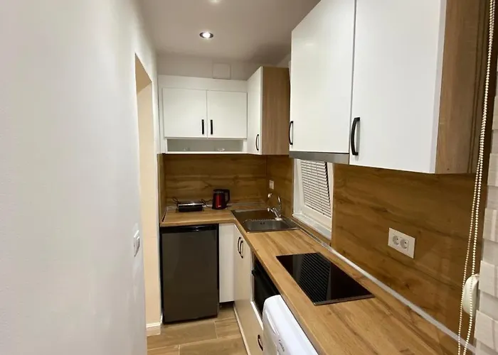 Tirana Apartment Apartman *