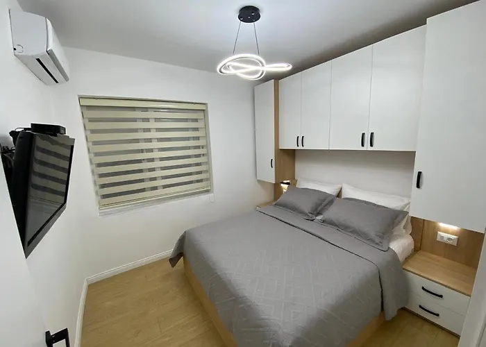 Апартаменты Tirana Apartment Тирана